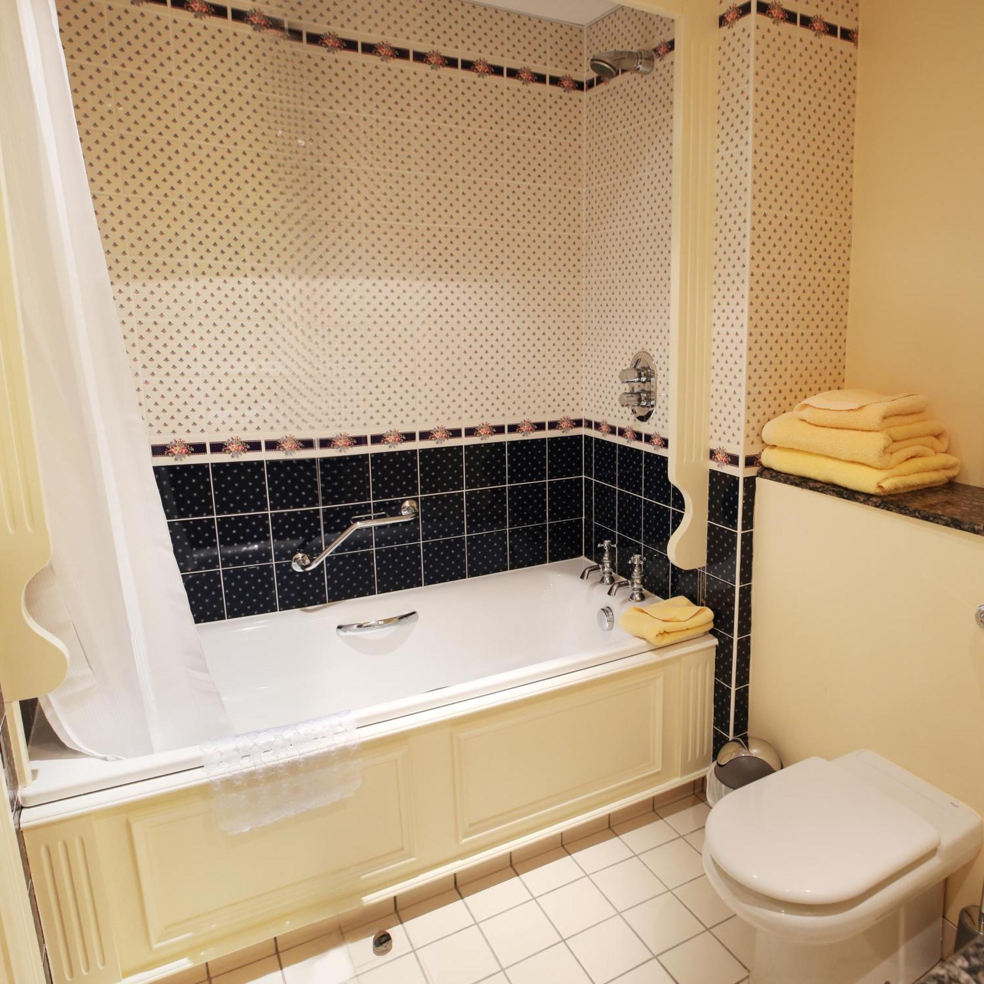 Reddans Of Bettystown Luxury Bed & Breakfast, Restaurant And Bar Bagian luar foto